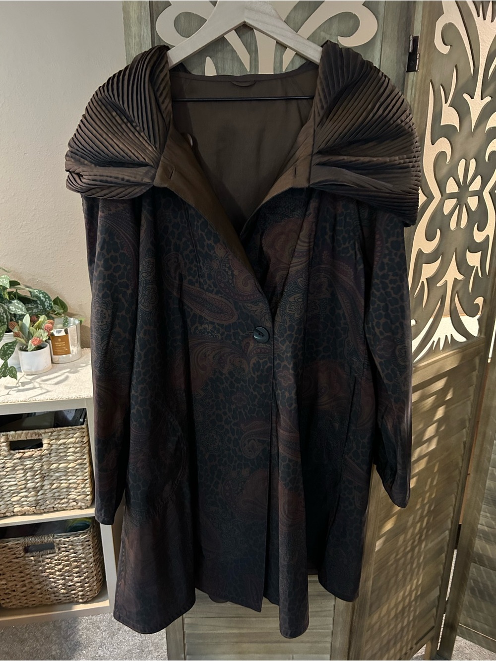Mycra PAC Donatella Raincoat Brown Paisley/ Animal Print Color Way Size Small.